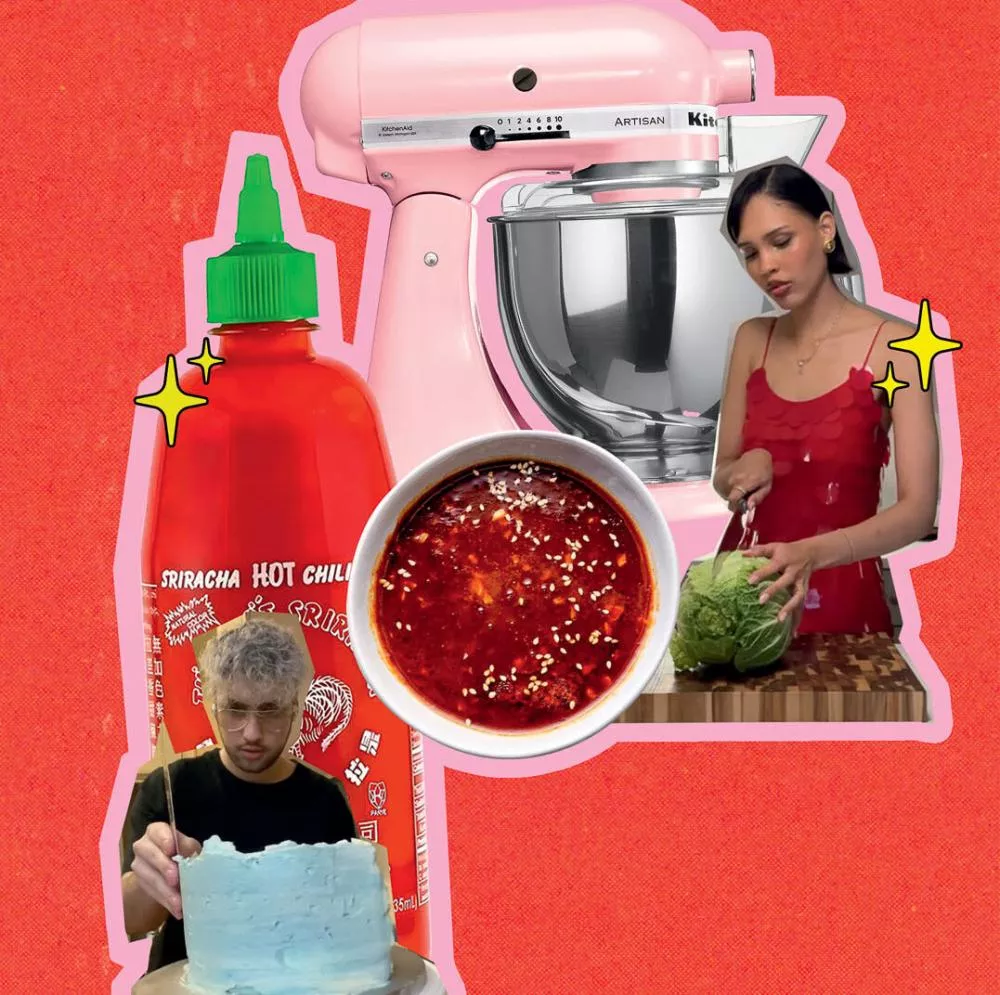 Un collage sur fond rouge représentant une bouteille de sauce Sriracha, un batteur sur socle rose, une femme coupant un chou, un homme décorant un gâteau bleu et un bol de sauce rouge.