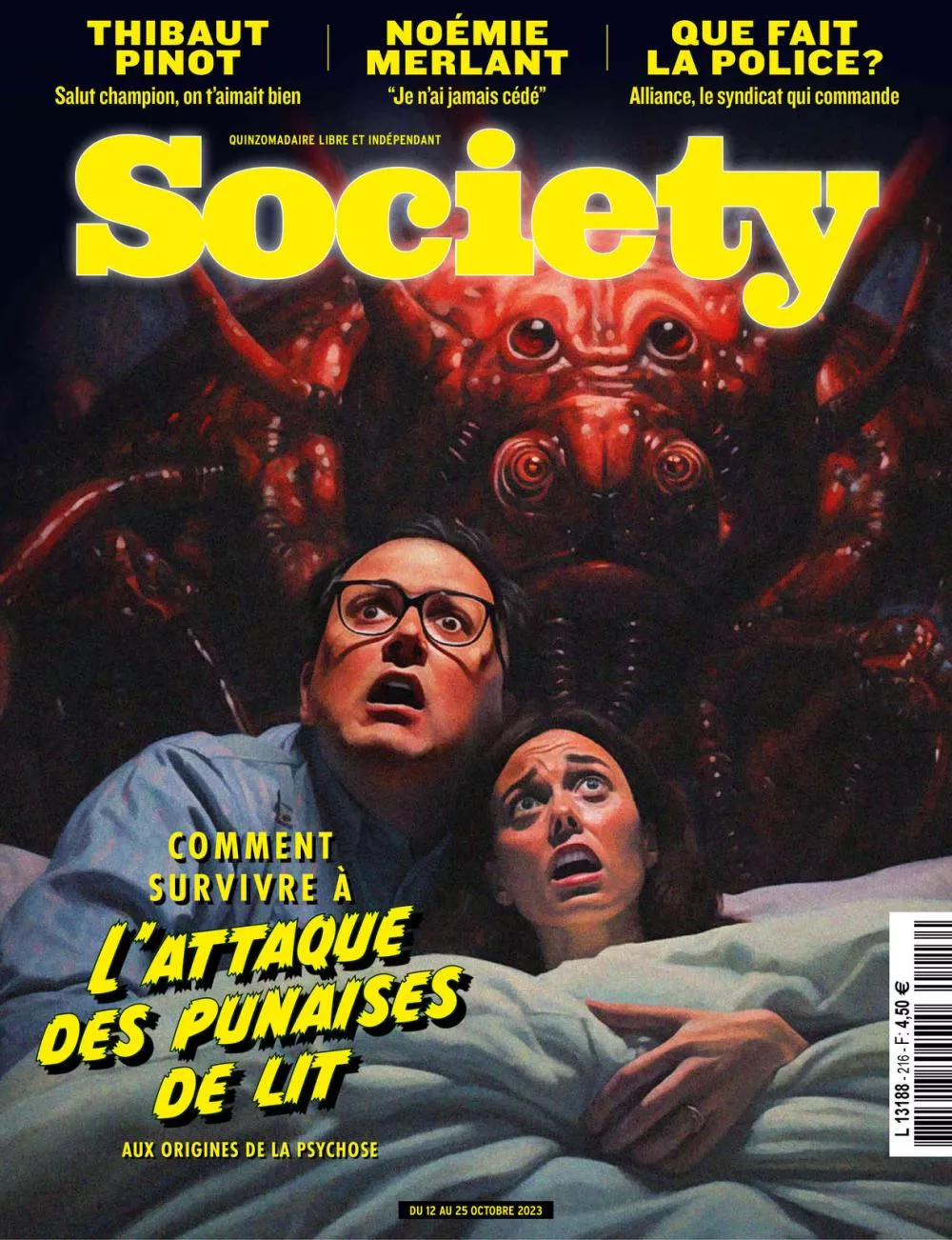 La couverture du magazine "Society" présente un couple effrayé dans un lit, avec une illustration d'une créature ressemblant à une punaise de lit géante en arrière-plan. Les titres mentionnent Thibaut Pinot, Noémie Merlant et une enquête sur le syndicat de police Alliance. Le sujet principal est "Comment survivre à l'attaque des punaises de lit".